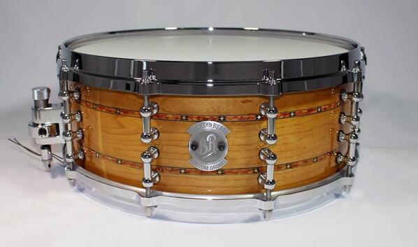 SBCustomDrums's tweet photo. 5.5X14 tarola para Beto Ramos de @Jumbo_Mx #snare #customsnare #drums #customdrums #sbcustomdrums http://t.co/iK06iitASu