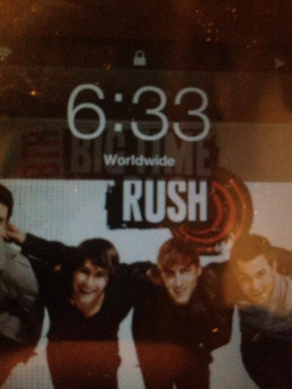 loganlover_ily's tweet photo. @HeffronDrive #thegoodoldays #flashbackfriday #np SING TO ME PLEASE😭❤😘😍😉👋🙏 http://t.co/M2WA0GQoH5