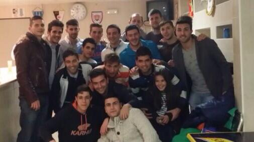 gatusobmw's tweet photo. No ganaremos pero piña hacemos http://t.co/DCTbjg5oc5