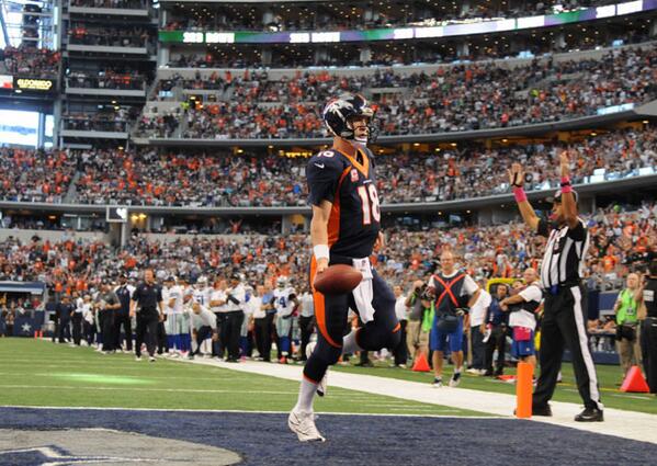 Broncos's tweet photo. RT to congratulate Peyton Manning on his 13th Pro Bowl selection! Watch his '13 highlights: http://t.co/kPoKLQE7qZ http://t.co/dof4tiOxrH