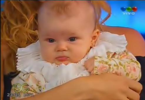 Cataagoni's tweet image. Un dia como hoy hace un año @paulitachaves y @pedroalfonsoo se enteraban que Oli venia en camino♥