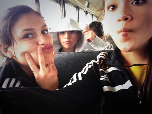 samanthared__'s tweet photo. My two favorite people โฝ๏ธ๐๐ except dee's missing ๐ #4manwolfpack๐บ today during our scrimmage against donna๐๐ http://t.co/ktxGINyNDy