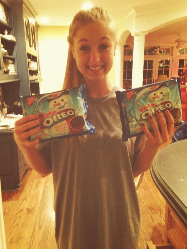 toesmary's tweet photo. "@moideth: Thank God for Oreos at the Newsome's" true http://t.co/BgPCQrg1If