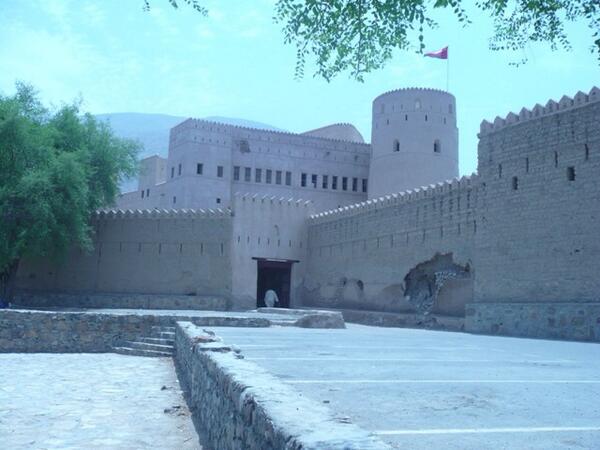OmanInfo's tweet photo. العاصمة التي أتخذها اليعاربة مقرا لحكمهم هي ولاية الرستاق http://t.co/x8NdOw71bE