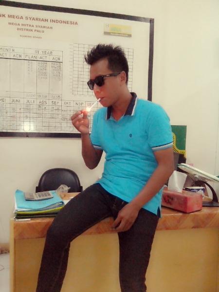 CBC_MD's tweet photo. Narsis diakhir tahun @IvalZhedna http://t.co/sg7CuxWzR9