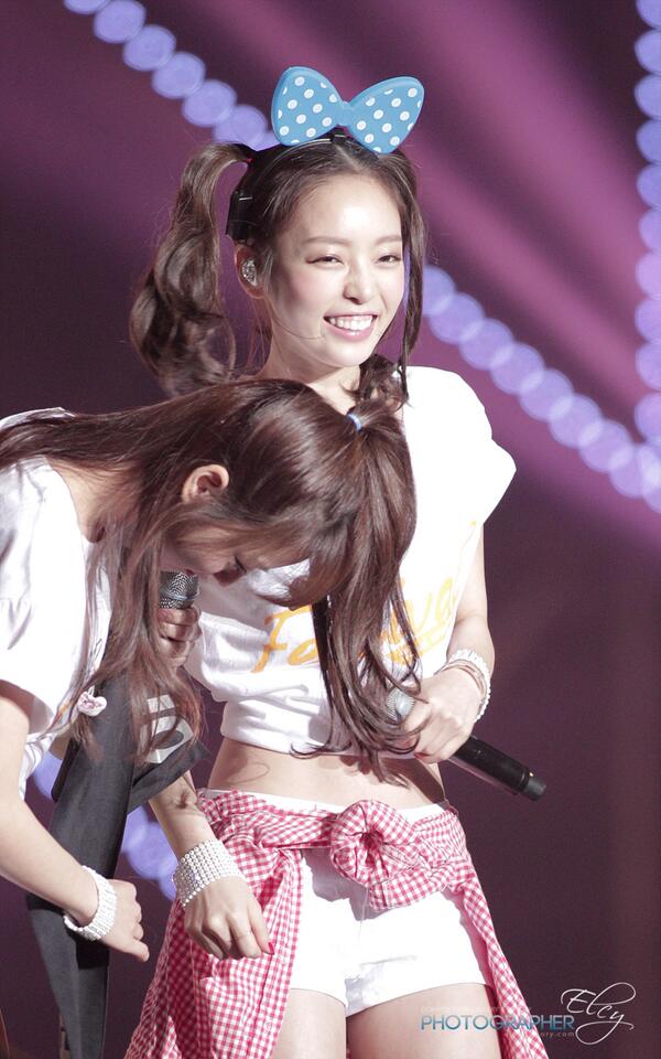 flmnho's tweet photo. @SKCHara lucu nih lucu (っ˘╭╮˘)っ http://t.co/6iCC4tSC6X