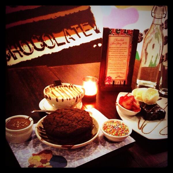 robby_g11's tweet image. It&apos;s that time again #maxbrenner #chocolateproblems