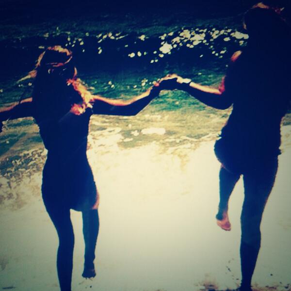 boknapen's tweet photo. Just in case you forgot, I'm always here for you ❤️ @ReneeWeber91 http://t.co/vC4sR2t9PJ