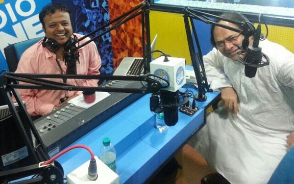 HrishiKay's tweet image. "ajee huzoor kannan saab aap khaane pe zaroor aayega! biriyani pesh kee jayegi aapke liye!" @943RadioOne #solovable