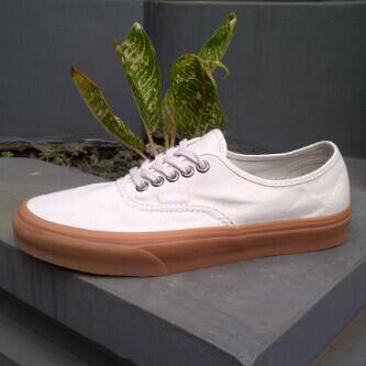 vans birch gum sole