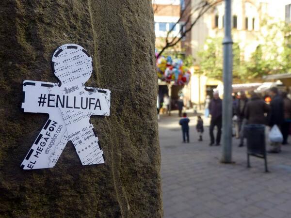 _elmegafon's tweet photo. Llufes a #Cardedeu #enllufa http://t.co/bGbNYsFHWs