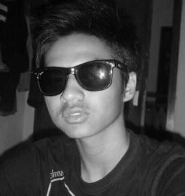tiui2011's tweet photo. Dan ini fotonya aa agasi @agashit , nikmati #HQSTI11 http://t.co/18MiWxssYj