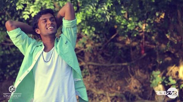 pragathiFC's tweet photo. I love this song Aasai.! Ur voice is just amazing.! Love you❤️😍😘 http://t.co/ZWW6sFDLjt