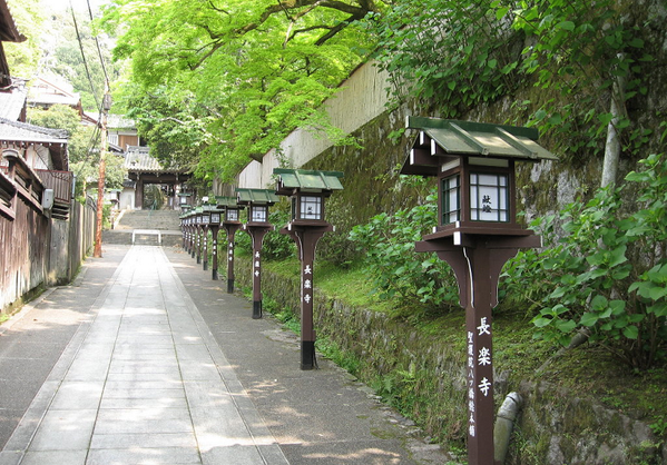 japankeshiki's tweet photo. 静寂さが漂う「長楽寺」 http://t.co/MGFd8F1Cjn

この記事はこちら: http://t.co/2kOJpCsgQh