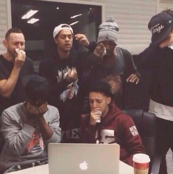 thoughtofyou's tweet photo. me when I watch believe movie http://t.co/fm0GWi84er