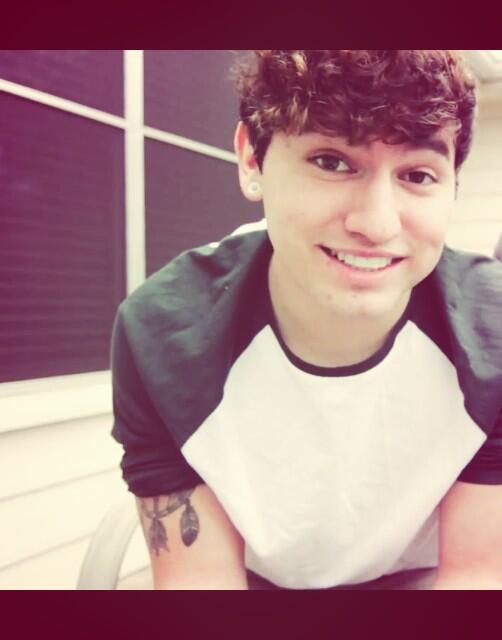 O2L_Obsessed_'s tweet image. Just look at how perfect he is😩😩 can someone buy me @jccaylen pls