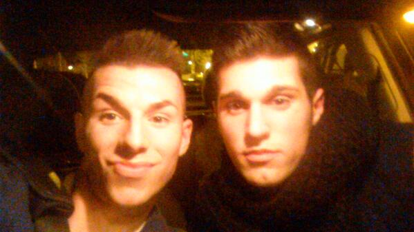 Jorge_Trigo23's tweet photo. De fiestecita @Julitof7 http://t.co/kGFJvjtGqc