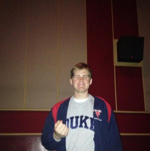 Em_Wilk's tweet image. Movies with the bf @jackJTL #love #firstdate #almostengaged