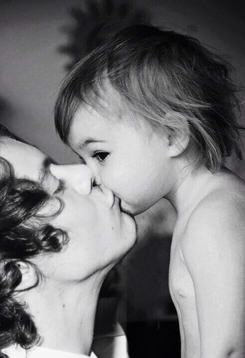 PerrieEdSCS's tweet photo. @Harry_SCS ☺ http://t.co/UzTI2Efggq