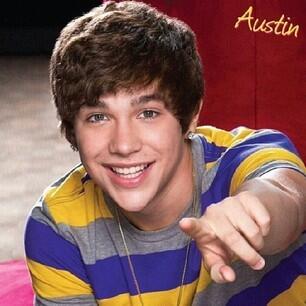 Mar_Mahomie's tweet photo. #AustinWorldTour
#WeNeedAustinInGreece http://t.co/aWfu6PpKSM