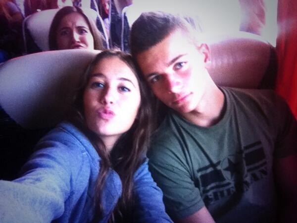 camidiazb97's tweet photo. Como le echo de menoss @alsahol , vuelve YA!! Te quieroo❤️ http://t.co/xS48f7y5U3