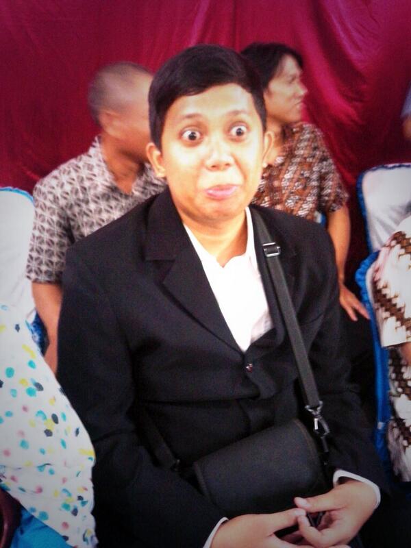 Tampangnya <a href="/saputrakaka/">Kaka Saputra</a> sebelum akad dimulai. Hihi...