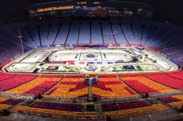 Dave_Sandford's tweet photo. Good night from the #BigHouse #nhl #WinterClassic http://t.co/DeZHM2hoHU