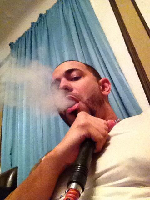 JusNuvo's tweet image. #HookGod 💨💨💨💨