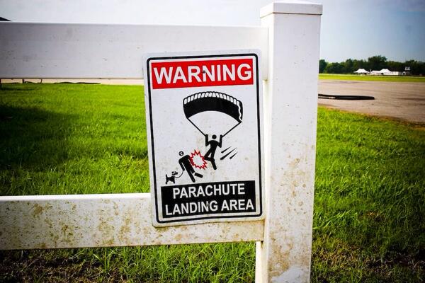 GraemeTrautmann's tweet photo. Stay outta the way mofos! http://t.co/AcfWEgDV4I
