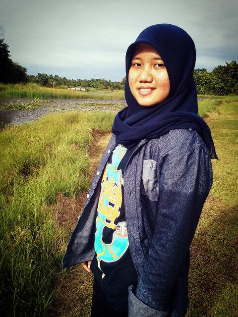 Eiittss mba <a href="/hasanur94/">MN</a> pake kaos apa tuhhh :3