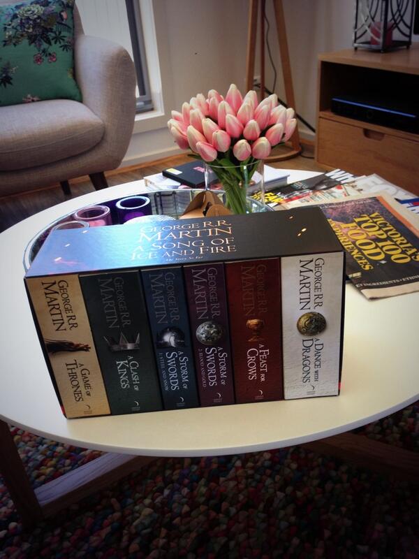 SareC81's tweet image. Ready to start these bad boys!! #GoT #holidayreading #bigcommitment