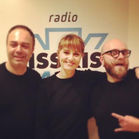 radiokisskiss's tweet photo. #PaolaCortellesi è con i @FigliDstelle di @radiokisskiss! Eccola qui con @gasparebaglio e @paolocrimaldi! http://t.co/RhnBwaNQax