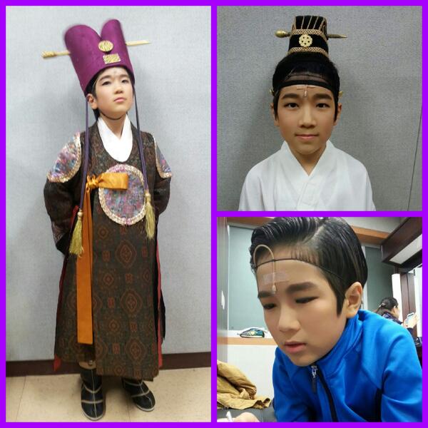 뮤지컬 명성황후 대구 막공입니다.
명성~ 화이팅!!!
다른 지방 공연에서 뵈어요~
그럼 모둥 화이팅!!^^