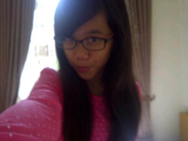 yvacui's tweet photo. «Me http://t.co/4qcvztxD63