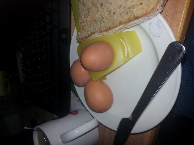 Watch Max Broecker's leaked NSFW photo on TwXstars