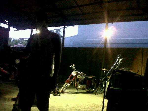 Royal Fog tweet media