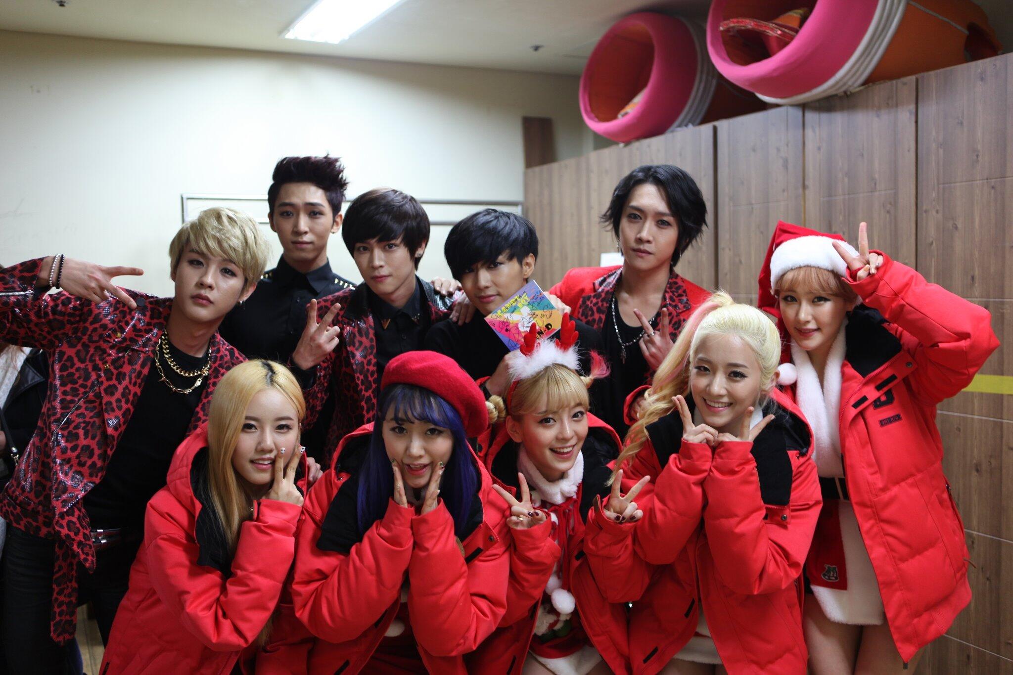 Bcpi3z0CQAA4bc8.jpg:large