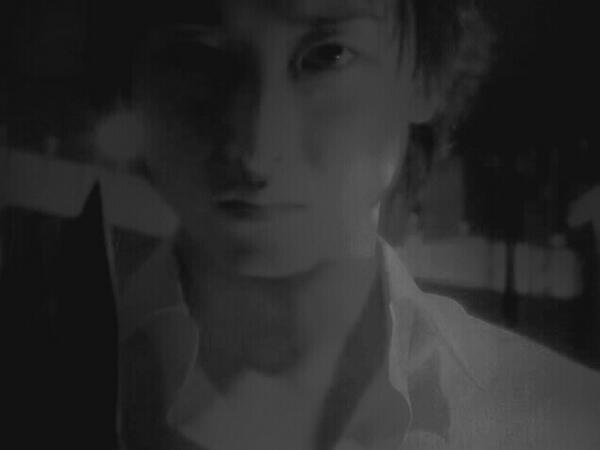 N000EvIIIICt's tweet photo. .

.

　　　　　　　早ク　..

　　　　　　　　　　僕 ｦ　捕マｴ ﾃ 下サｲ

.

　　　(　！　)　気に為った方御迎

　　　(　！　)　拡散希望

.

　　蒙　　止ﾒラレ無インﾀﾞ　　...

+

+

. http://t.co/uAl55bl2O8