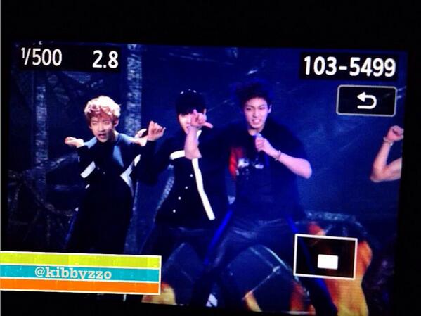Jungkook_TH_'s tweet photo. [PREVIEW] 131229 BTS @ SBS Gayo Daejun 2013 #BTS200days  http://t.co/rDIdL12y97 (Cr.kibbyzzO)