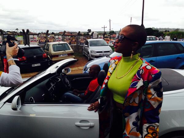 nomoozlie's tweet photo. Swaggie! RT @MTVbaseAfrica: Arriving in style: our favorite bald chick @Nomoozlie #refreshmentexpress http://t.co/lG8uP4DP4X