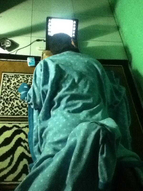 YansMusicStudio's tweet photo. Wkwkwkwk @zoearief : Biasa yg d salon@adry82d: saha yeu? RT @zoearief: Galau mikiran PS nepi ka tibra  http://t.co/1DSNxV506f”"