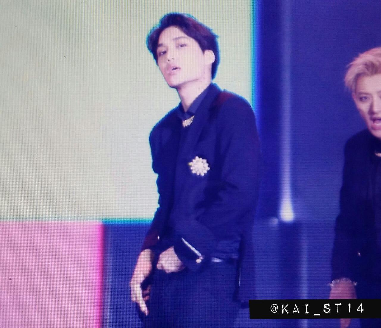 BcqeuVcCAAAn3vR.jpg:large