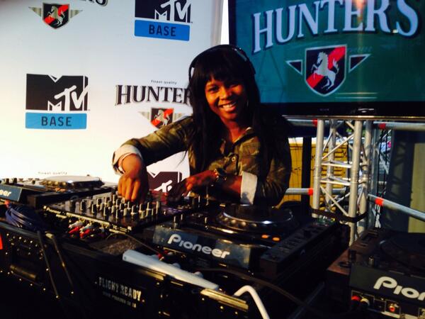 MTVBaseAfrica's tweet photo. Spin sister dj_cndo @hunterscider #refreshmentexpress http://t.co/xCOnZGooPD