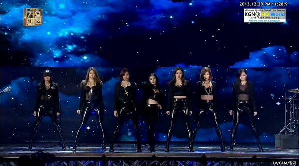 allkpop's tweet photo. After School brought sexy back to the '2013 SBS Gayo Daejun'! Check out their sultry stage: http://t.co/tVSUEhGwsH http://t.co/CvuqquZC8n