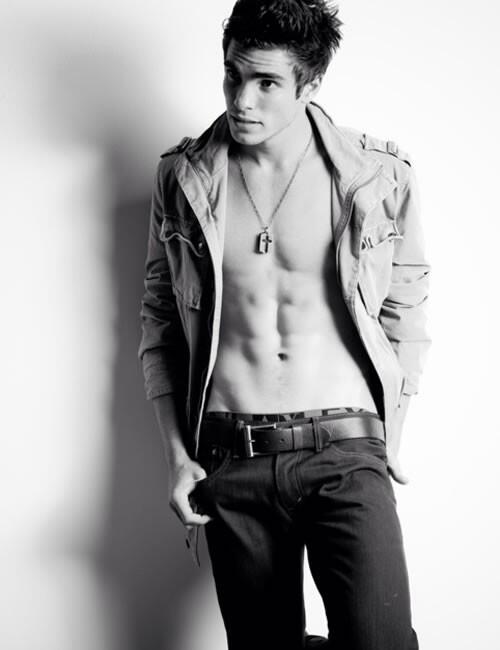 PlayingHopeless's tweet image. 