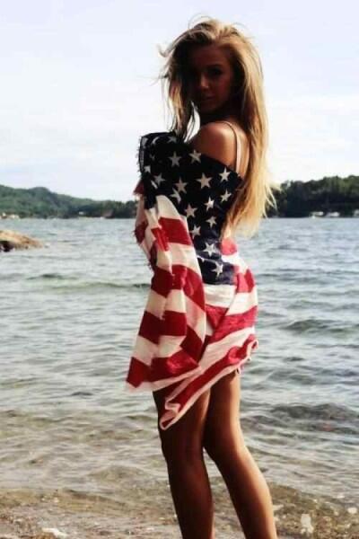 rika_3622_hamad's tweet photo. flag #blond #chivettes #flag #girl http://t.co/HySOmATcZo http://t.co/d9SzTe2cUQ