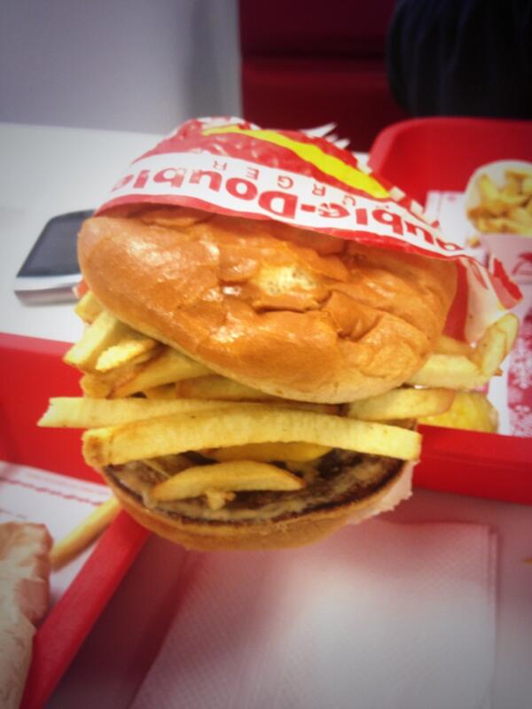 Quackarazzi's tweet image. Mmmm.... @innoutburger #doubledouble #monkeystyle