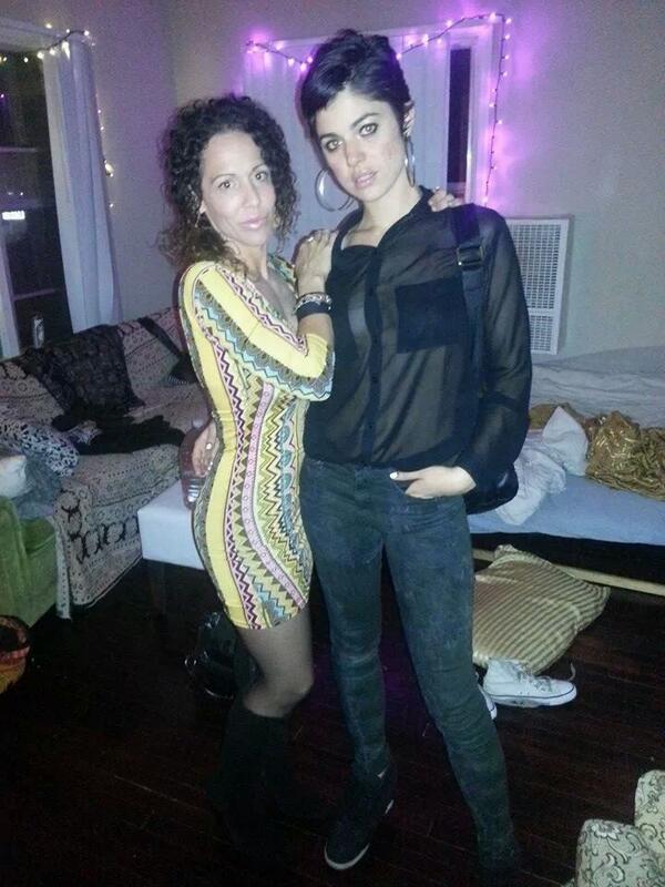 DonielleLopez's tweet photo. Groove is in the heart... http://t.co/EUx1VjkOeh
