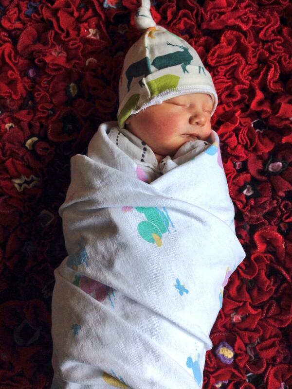 Ryan_TeamBakCO's tweet image. World meet Sawyer Bak. He was born 12/27/13, 7lbs 9oz, 21in. #FastBaby