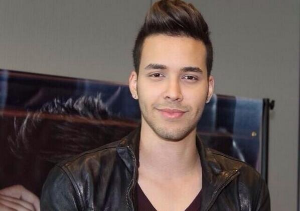 PrinceRoyce's tweet photo. Hey http://t.co/bZtvUeHoct